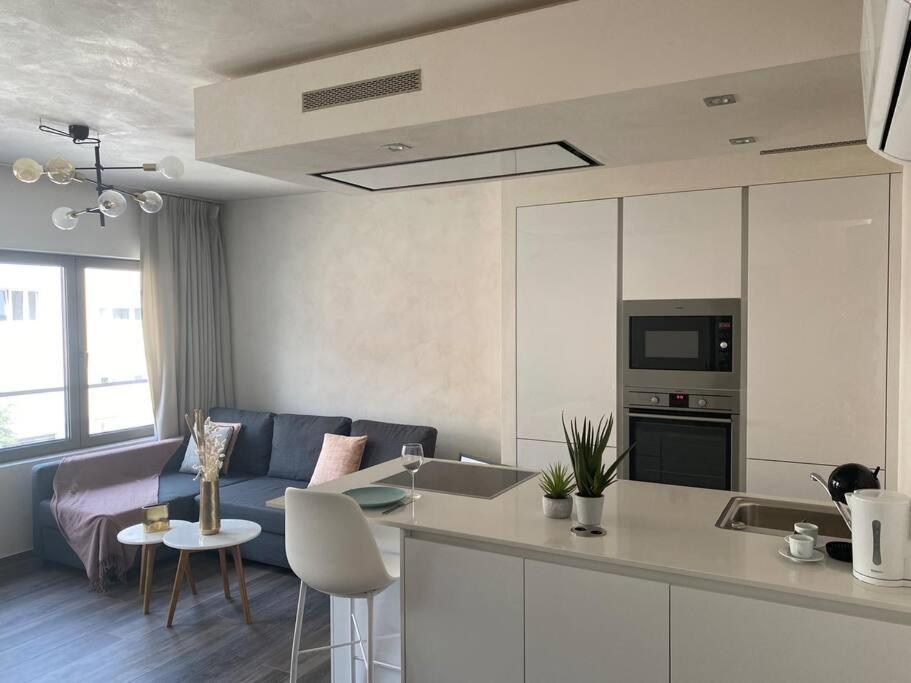 Lovely One Bedroom Apartment In City Center With Parking, Near Public Transport Luxemburgo Exterior foto